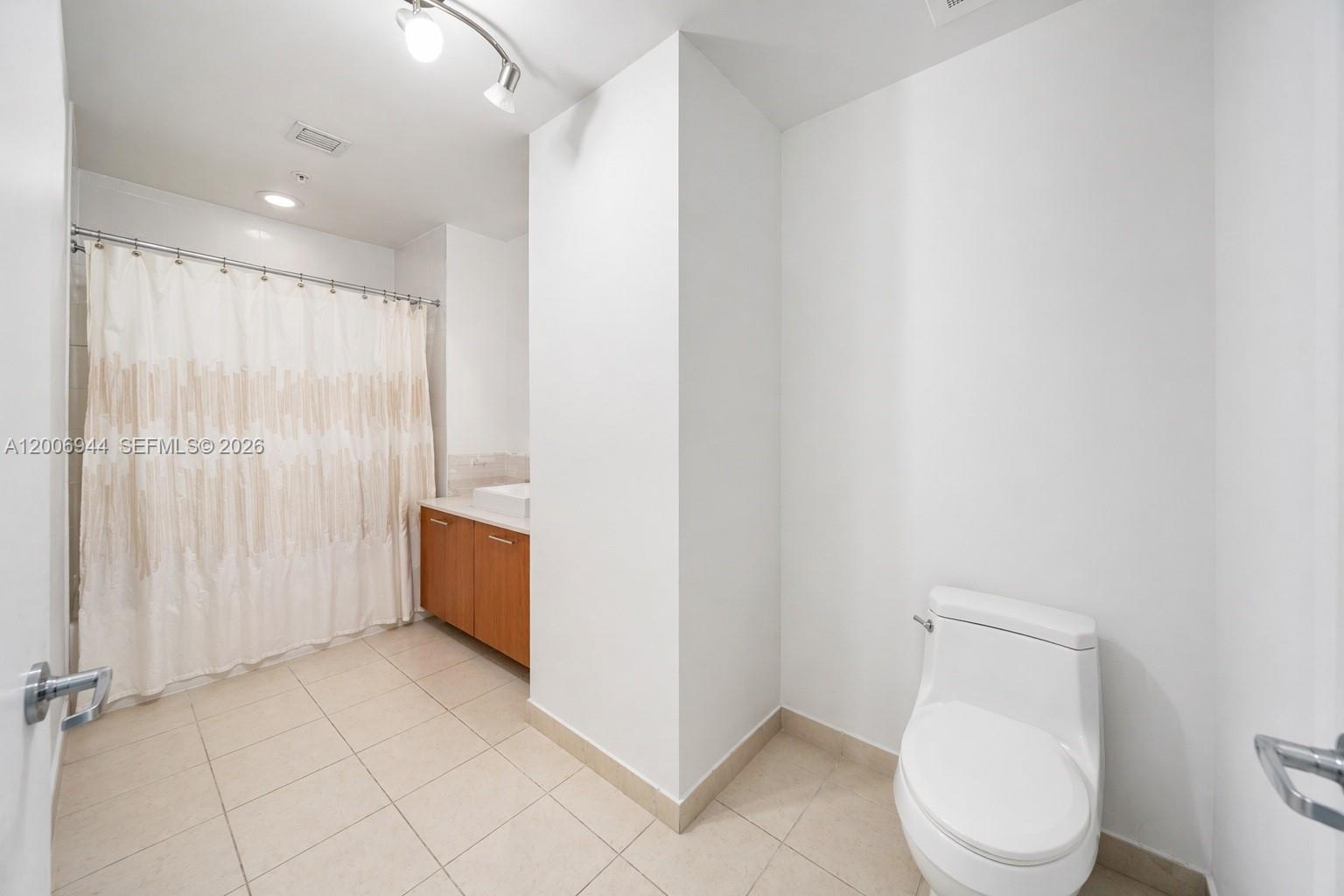 image 4 Midtown8