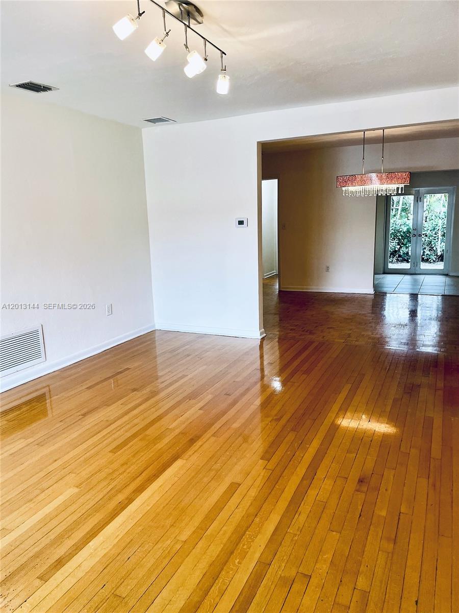 813 Angelo Ave Coral Gables, FL 33134
