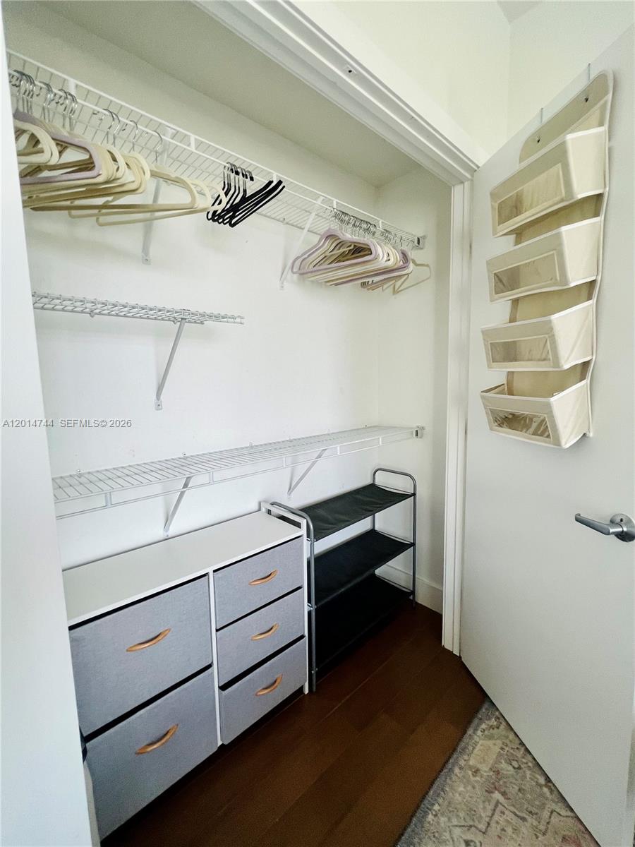 image 1060 Brickell - 106020