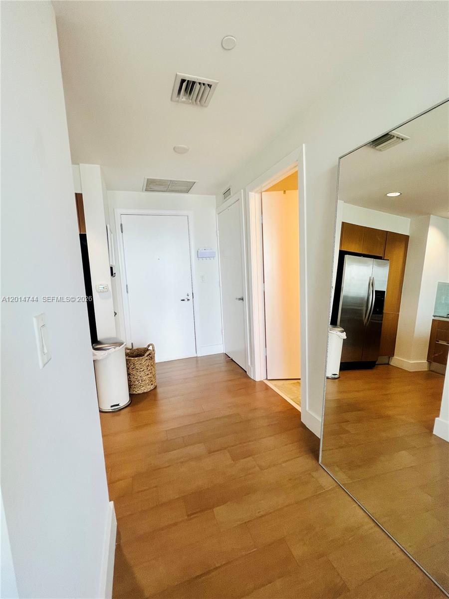 image 1060 Brickell - 10603