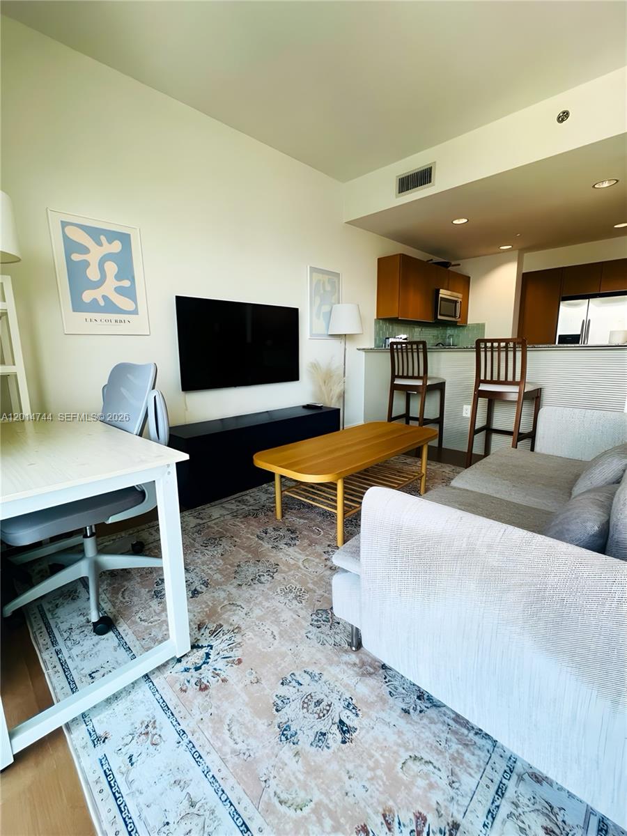 image 1060 Brickell - 10604