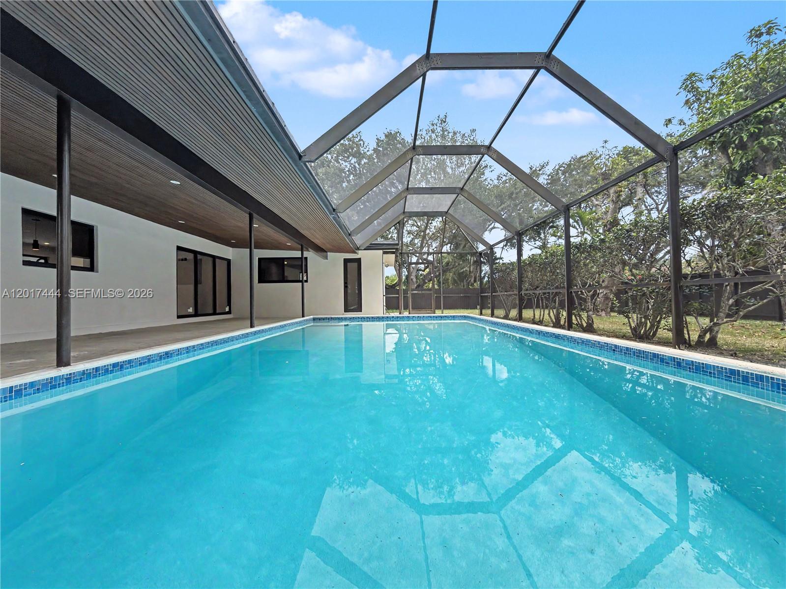 8340 SW 154th Ter Palmetto Bay, FL 33157