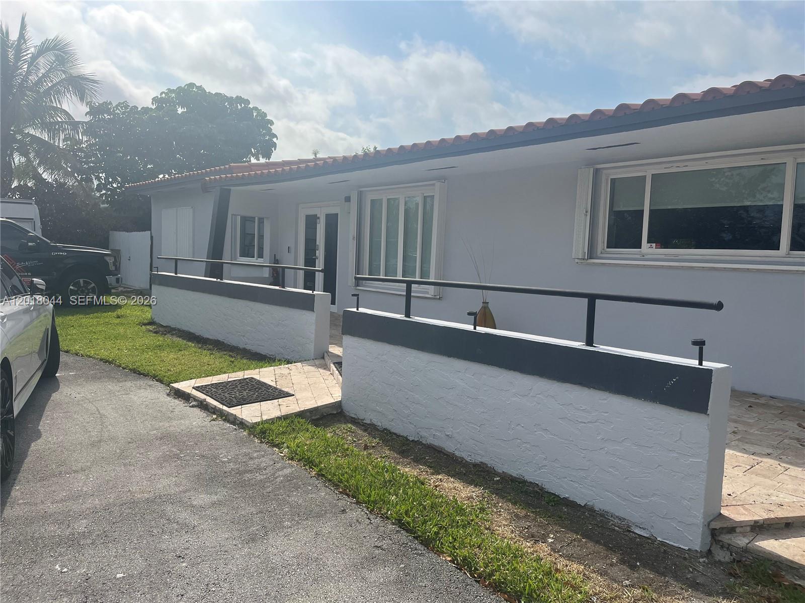 9260 SW 164th St Palmetto Bay, FL 33157