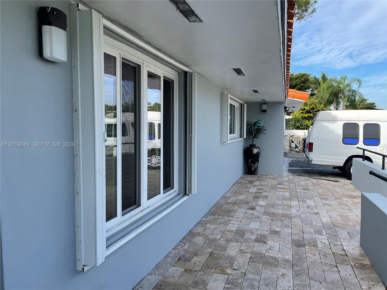 9260 SW 164th St Palmetto Bay, FL 33157
