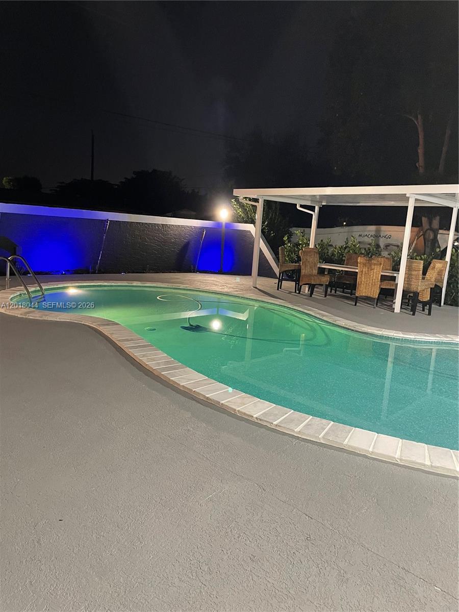 9260 SW 164th St Palmetto Bay, FL 33157