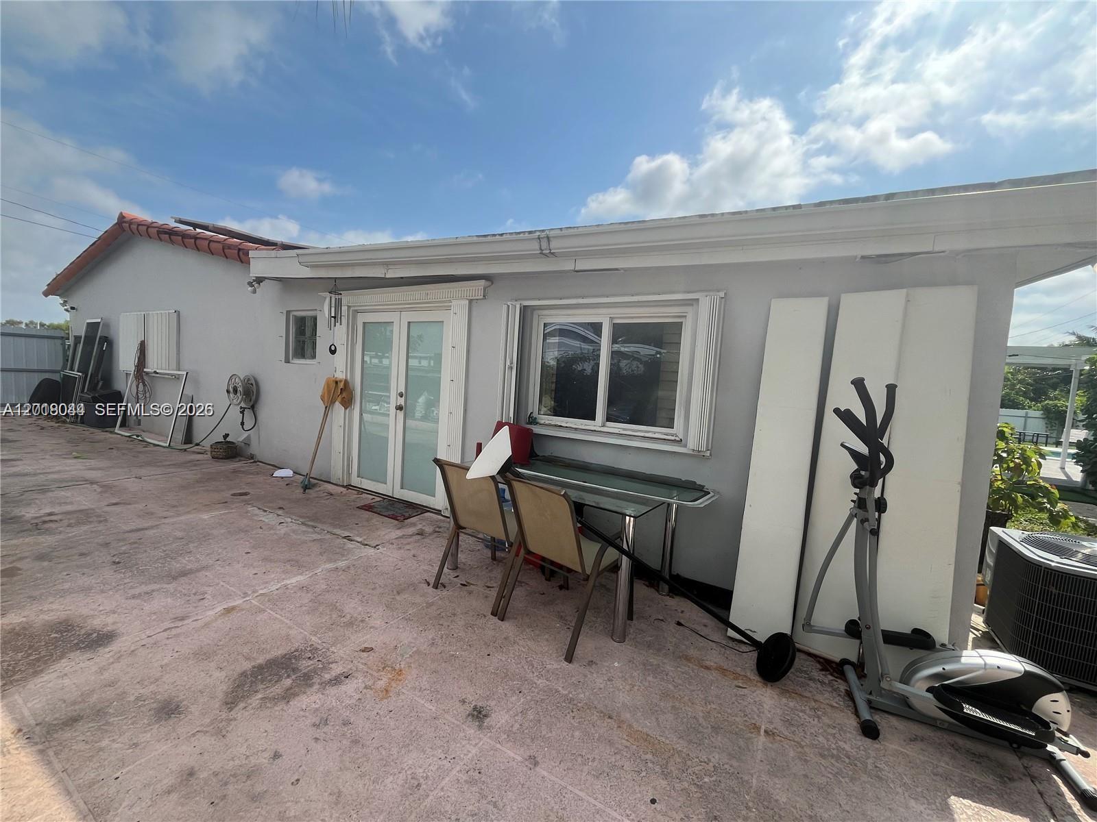 9260 SW 164th St Palmetto Bay, FL 33157