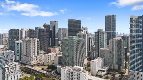 image Axis on Brickell South28