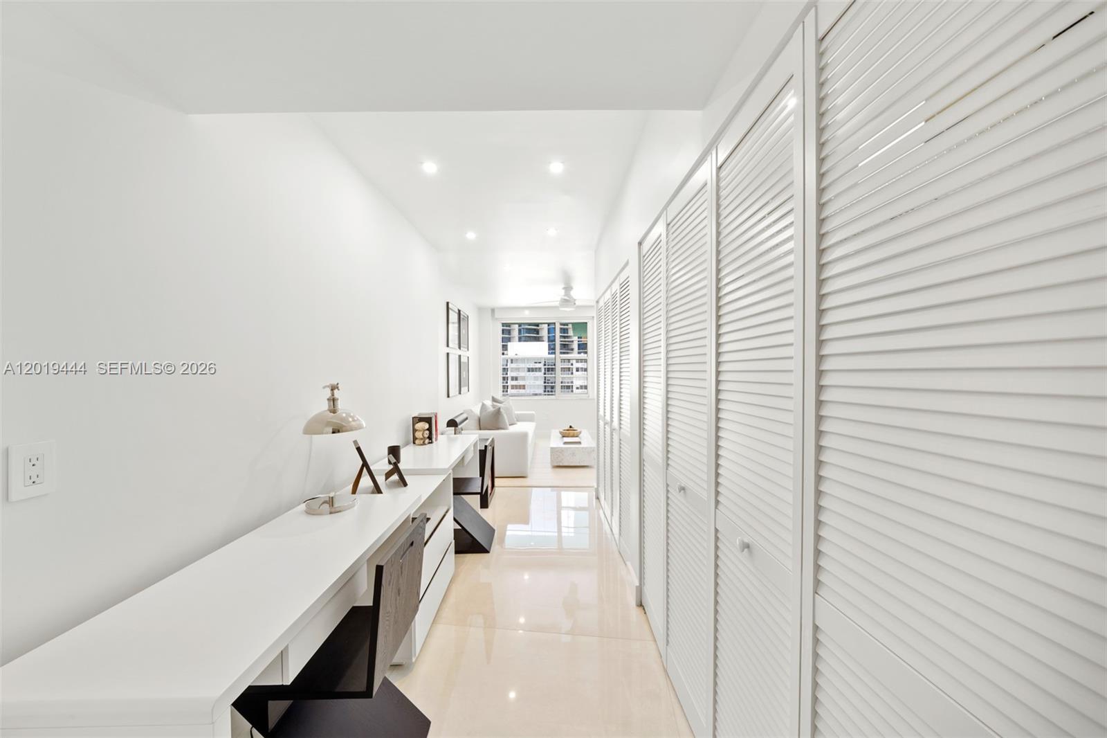 5255 Collins Ave #8F Miami Beach, FL 33140