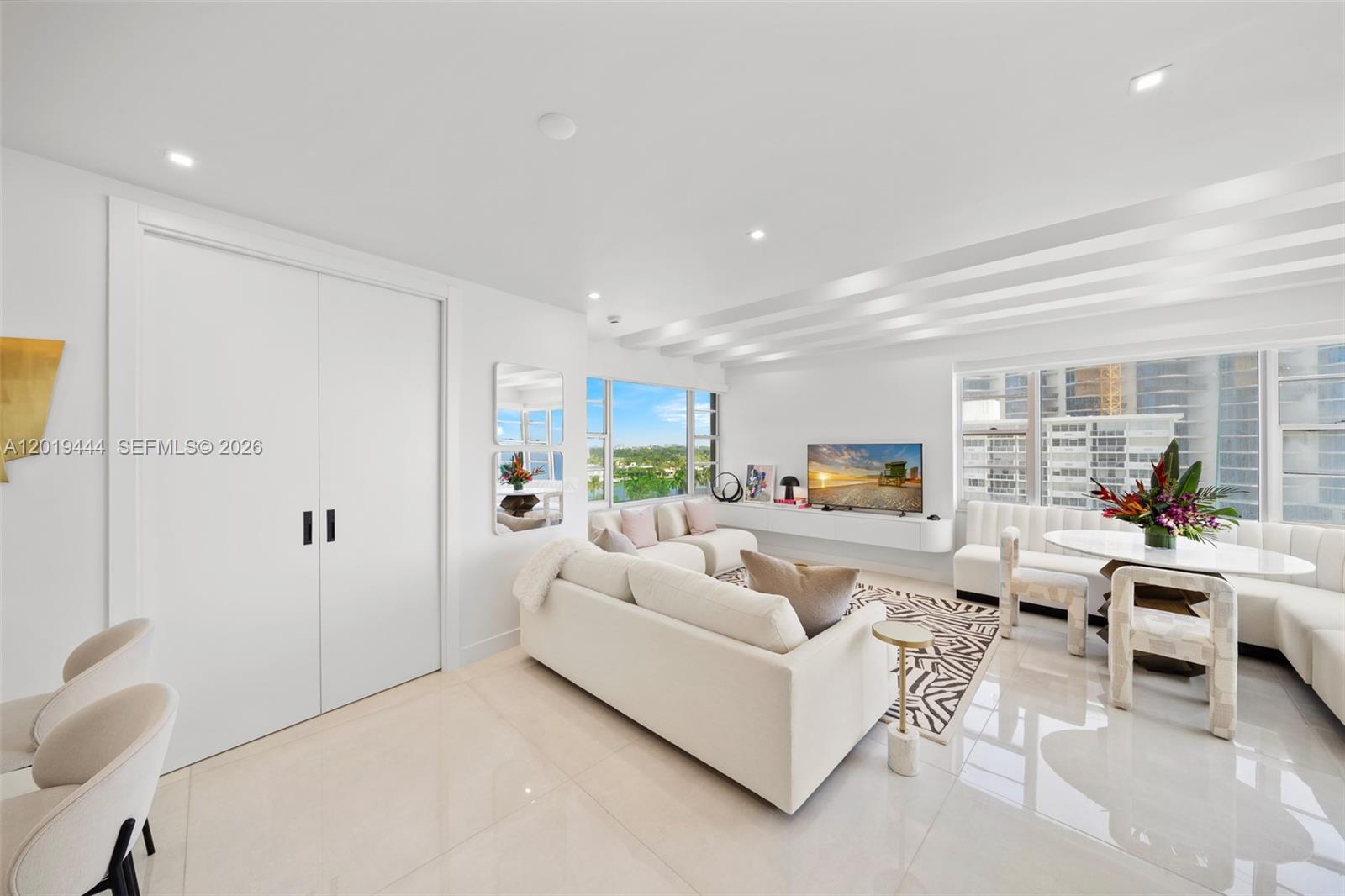 5255 Collins Ave #8F Miami Beach, FL 33140