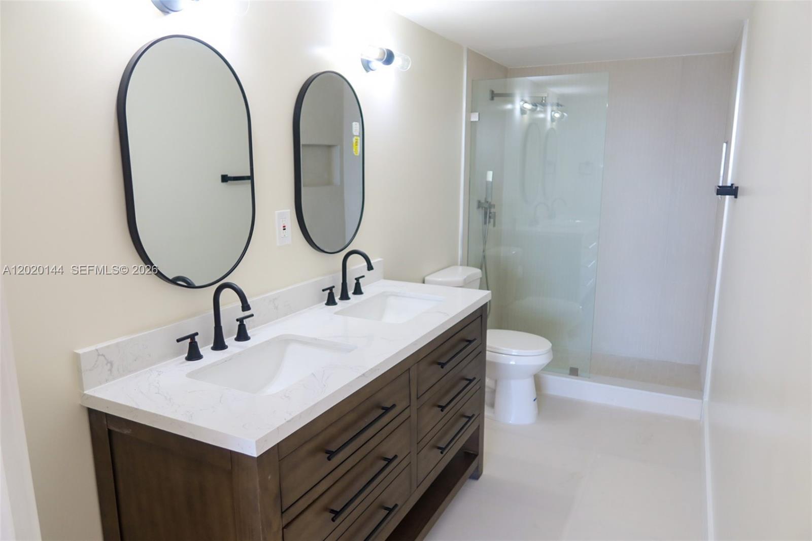 2500 Parkview Dr #1816 Hallandale Beach, FL 33009