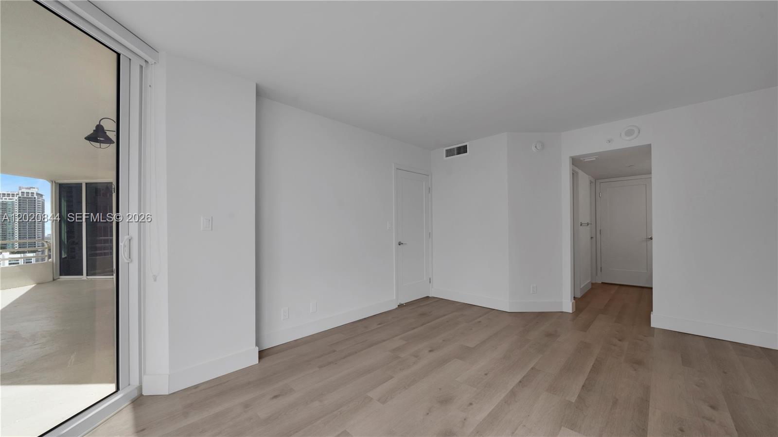 555 NE 34th St #907 Miami, FL 33137