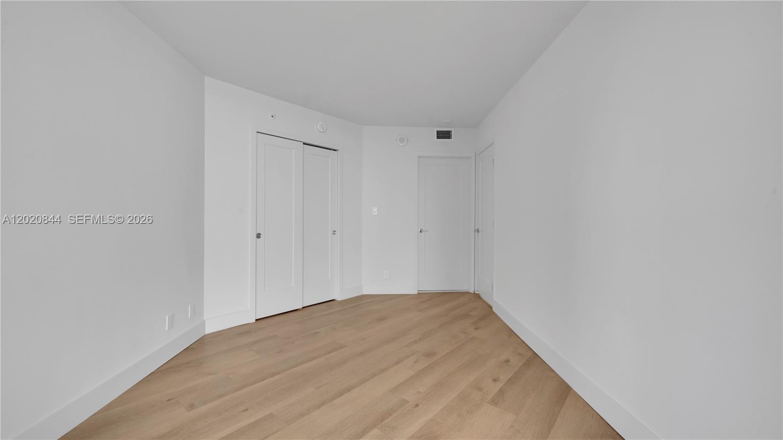 555 NE 34th St #907 Miami, FL 33137