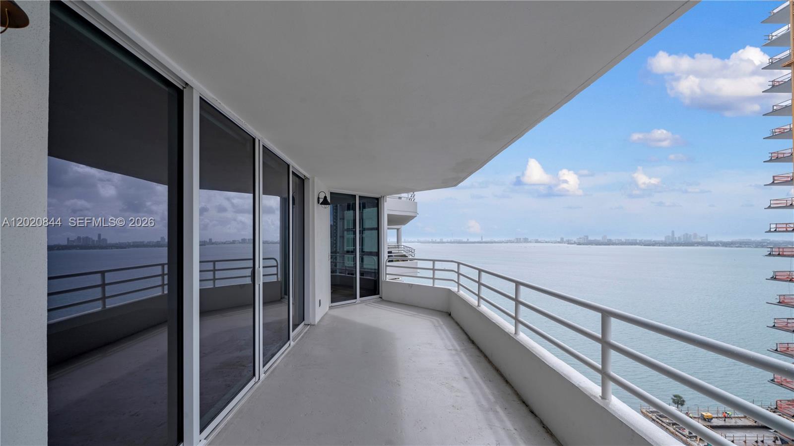 555 NE 34th St #907 Miami, FL 33137