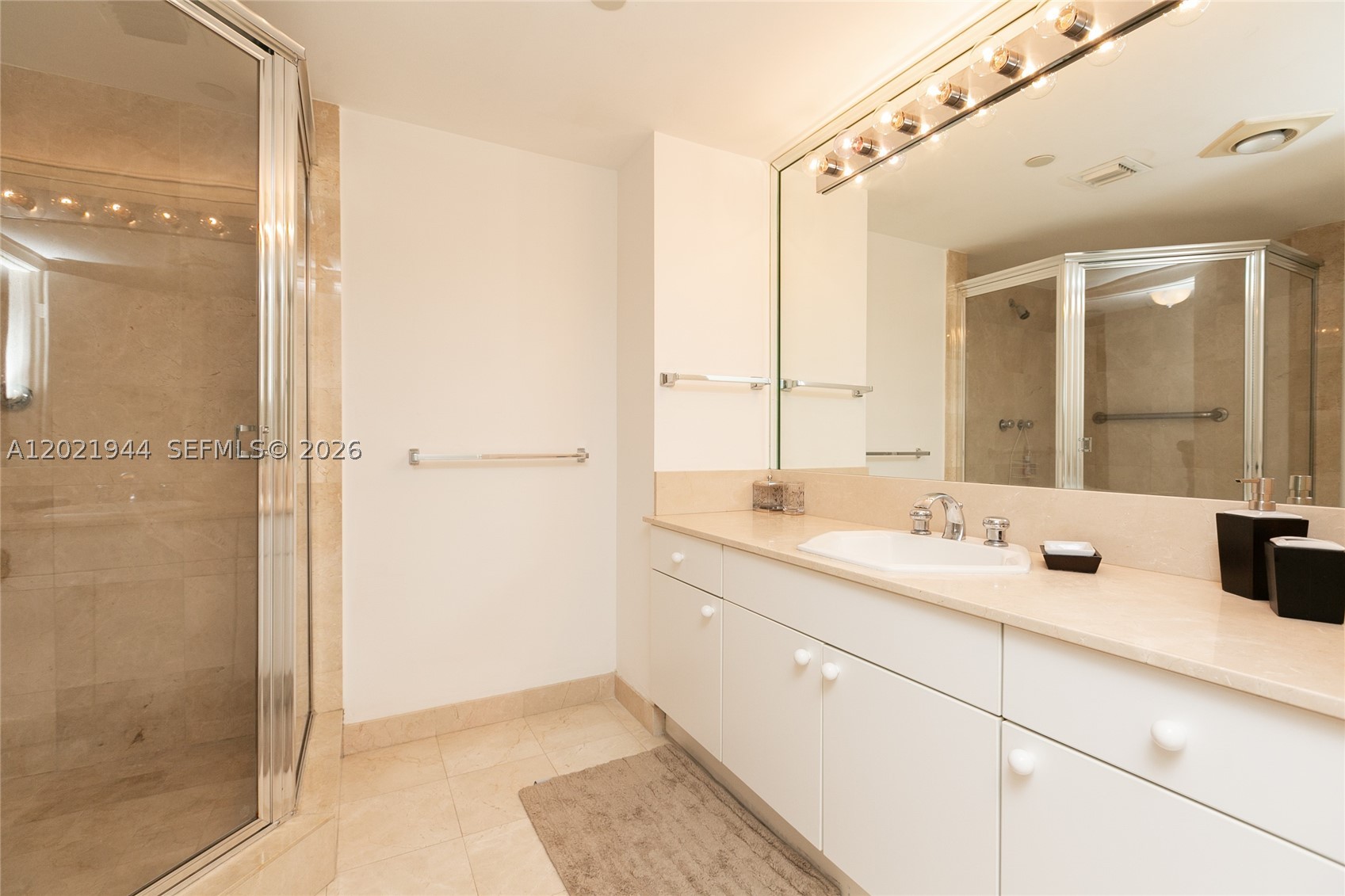 image Champlain Towers East18