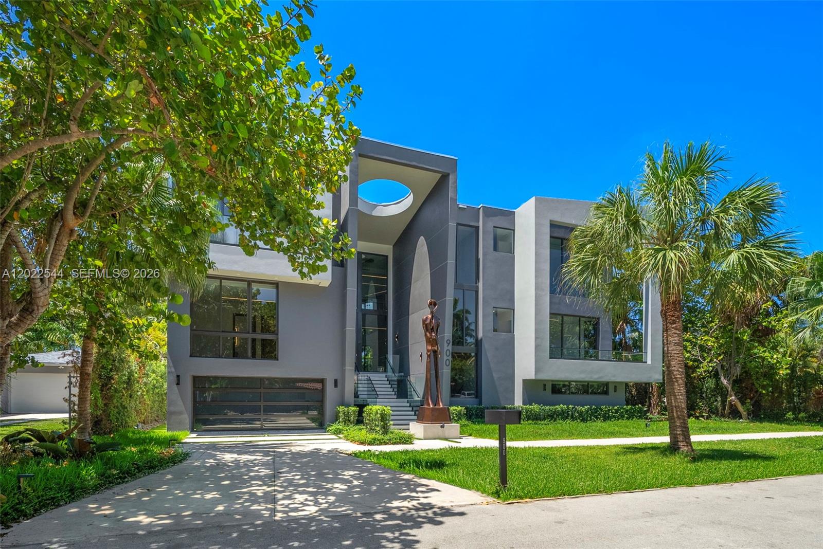 900 NE 75th St Miami, FL 33138