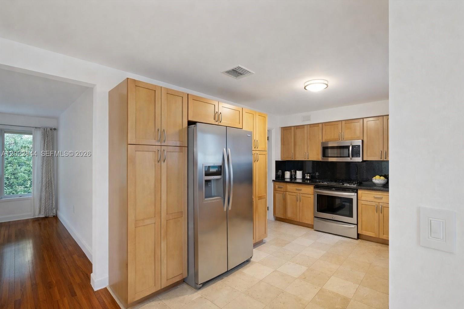 2965 W Trade Ave Miami, FL 33133