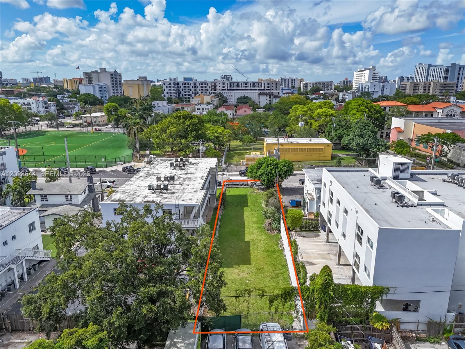 718 SW 4th St Miami, FL 33130