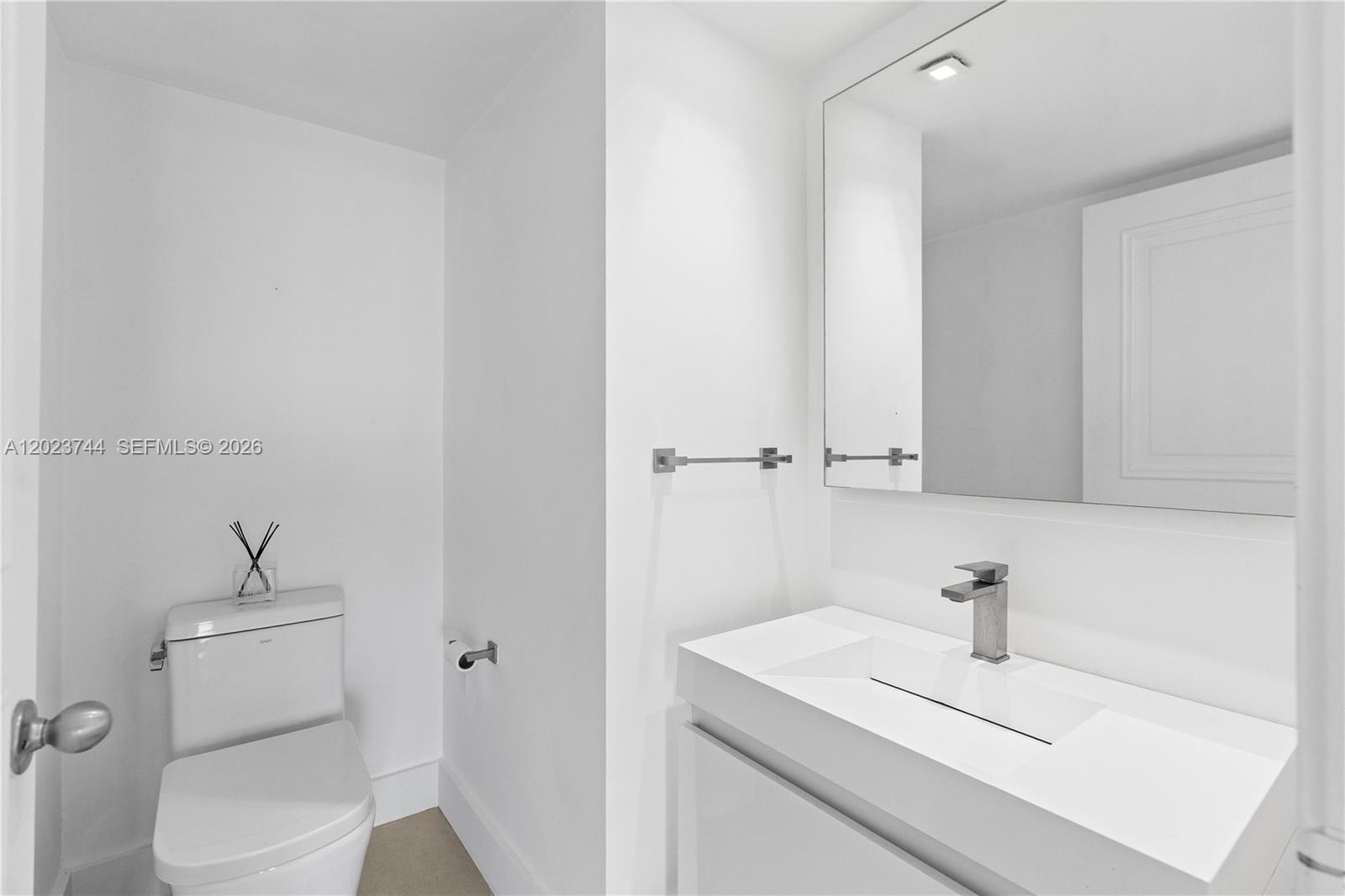 1541 Brickell Ave #C1607 Miami, FL 33129