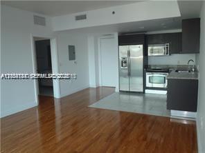 951 Brickell Ave #609