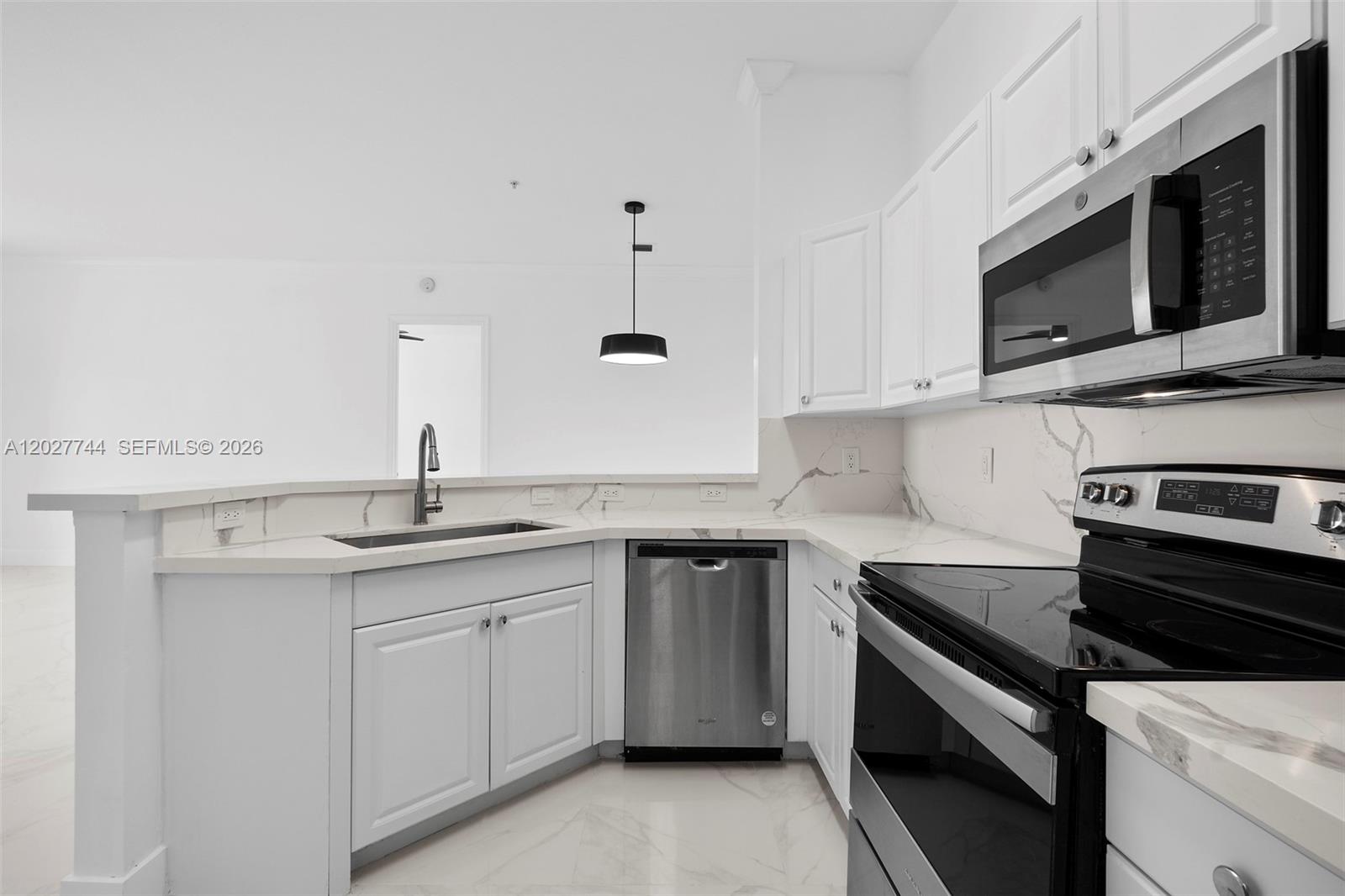 4404 SW 160th Ave #833