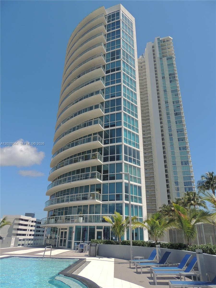 image Platinum Condominium12