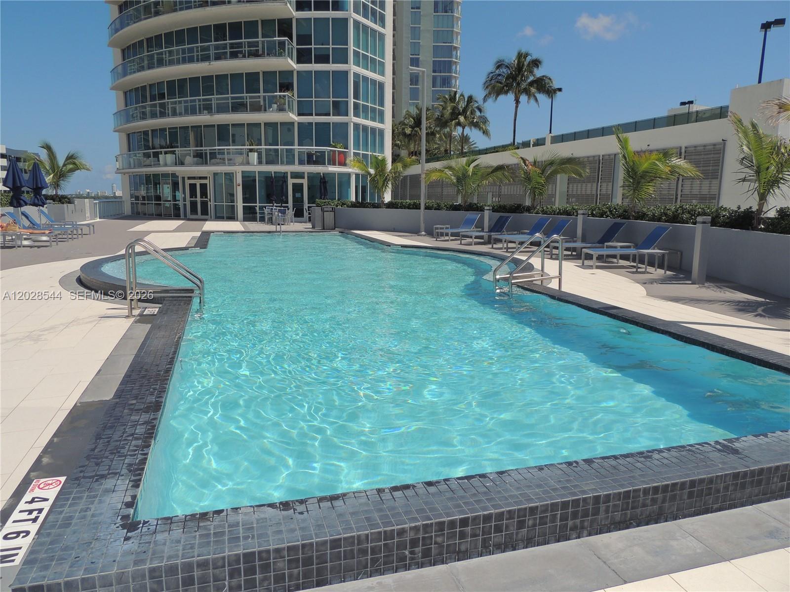 image Platinum Condominium13
