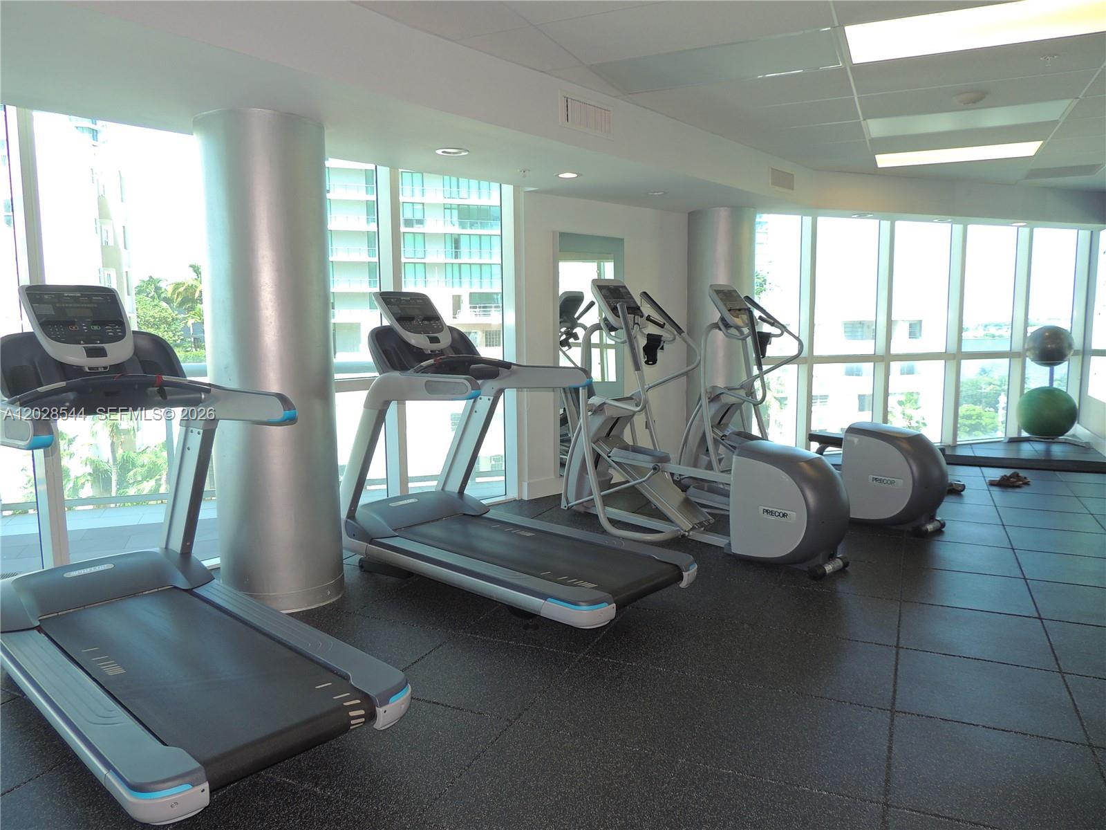 image Platinum Condominium15