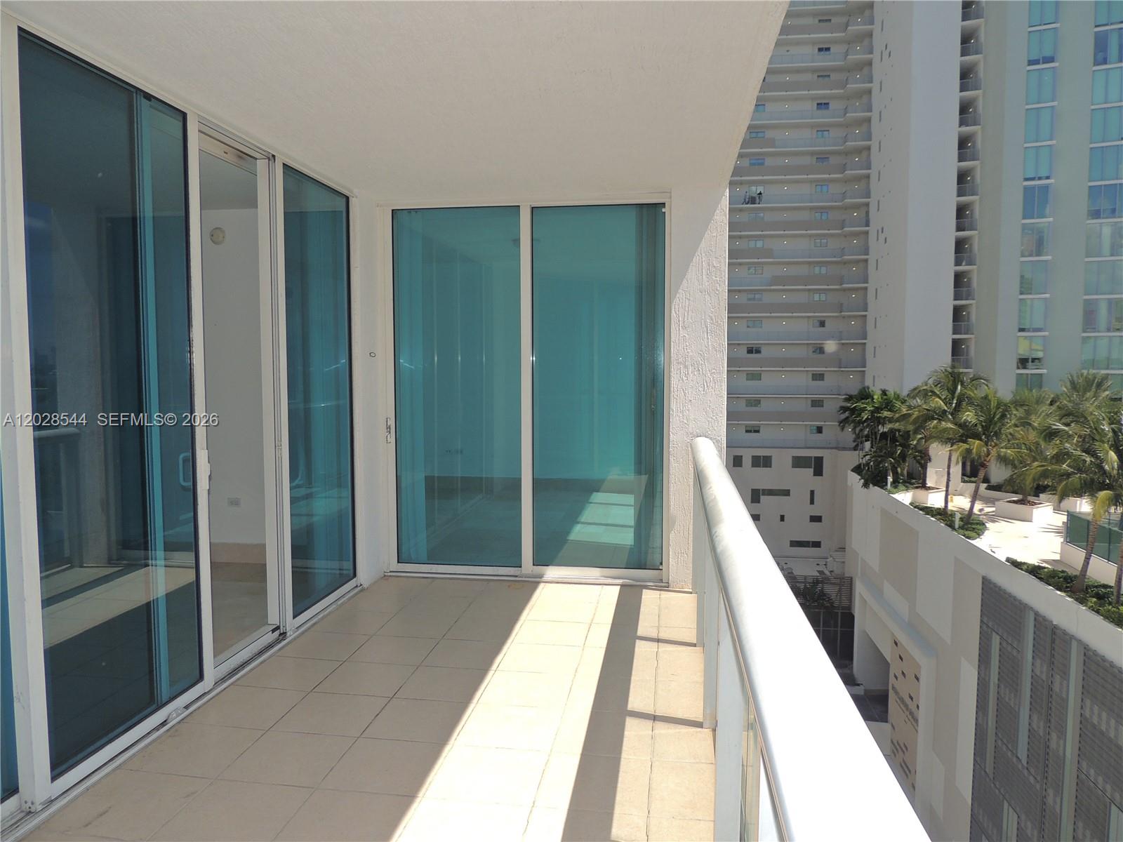image Platinum Condominium8