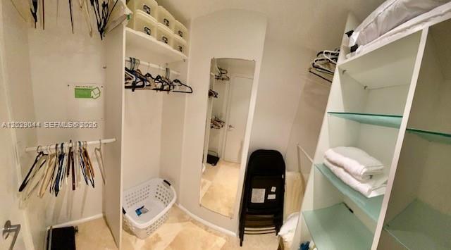 1060 Brickell Ave #2003 Miami, FL 33131