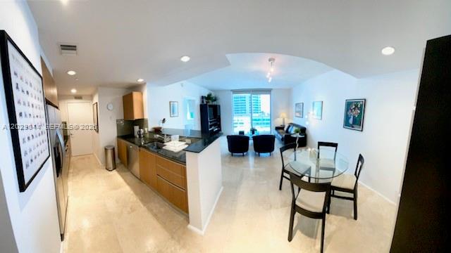1060 Brickell Ave #2003 Miami, FL 33131