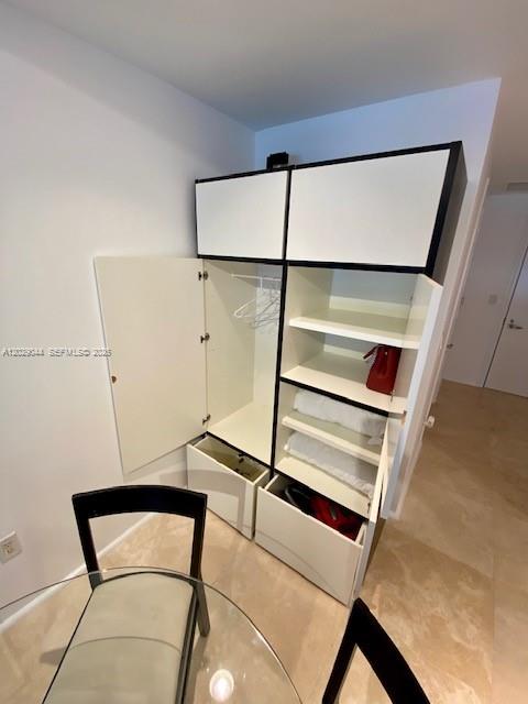1060 Brickell Ave #2003 Miami, FL 33131