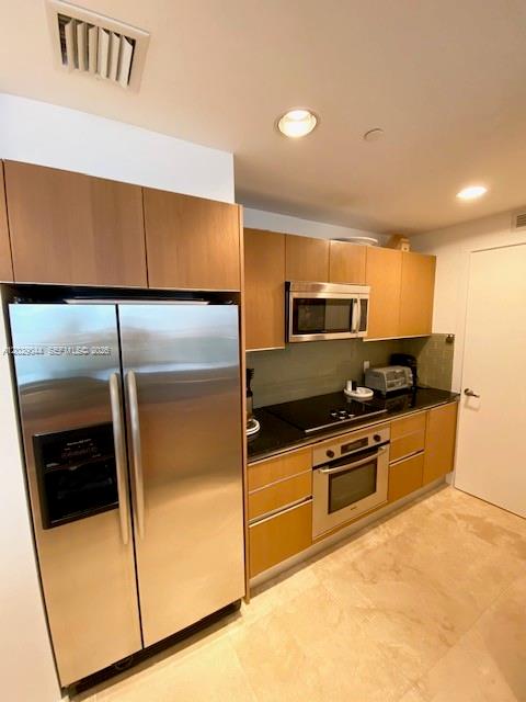 1060 Brickell Ave #2003 Miami, FL 33131