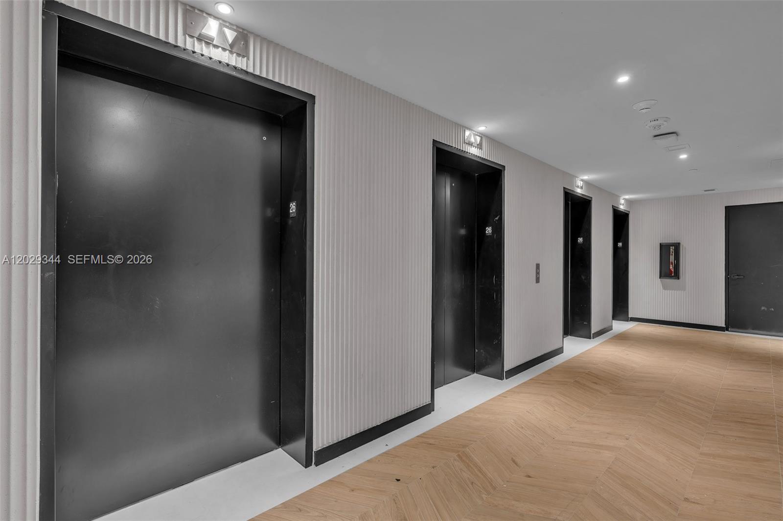 image E11EVEN Hotel & Residences10