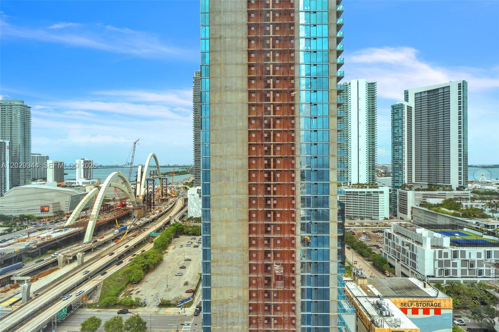 image E11EVEN Hotel & Residences18