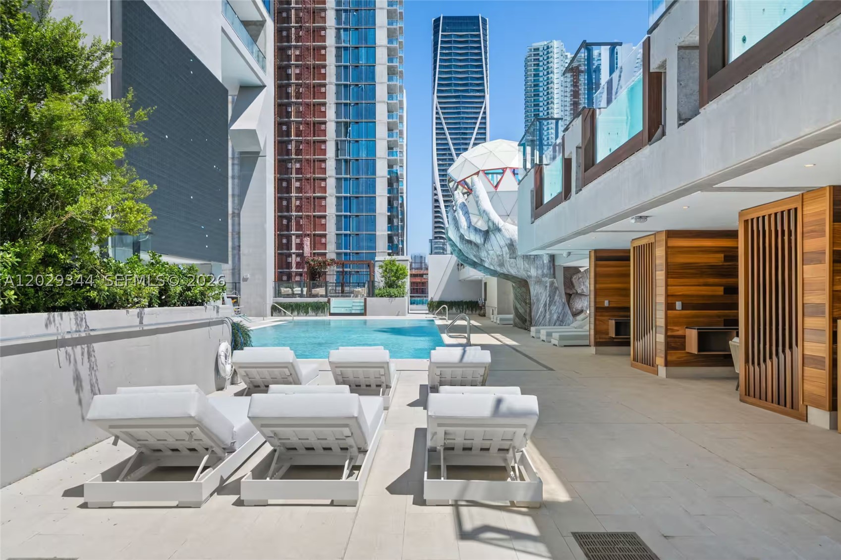 image E11EVEN Hotel & Residences29