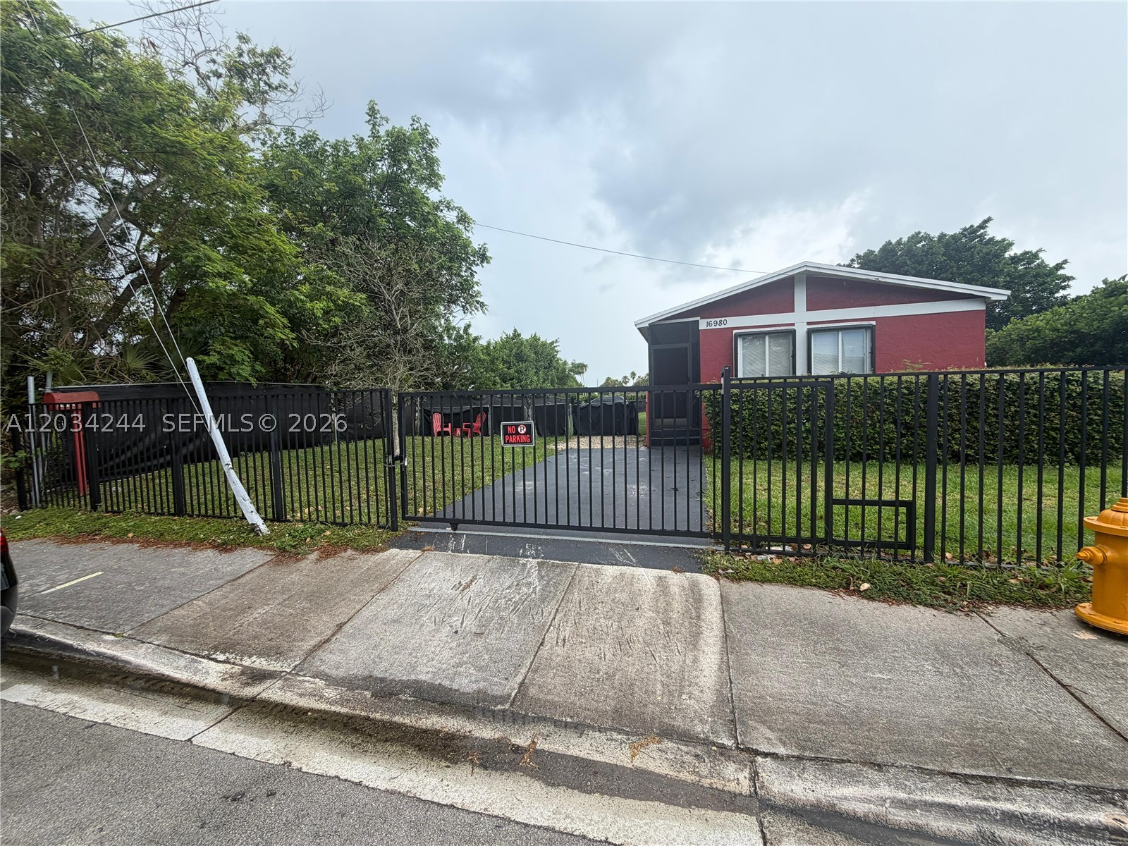 16980 SW 104th Ave