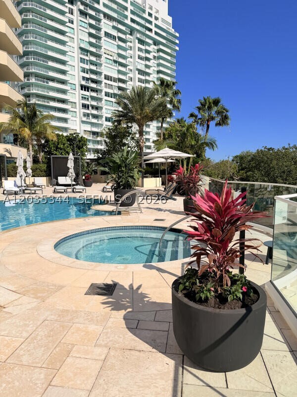 image South Pointe Towers13