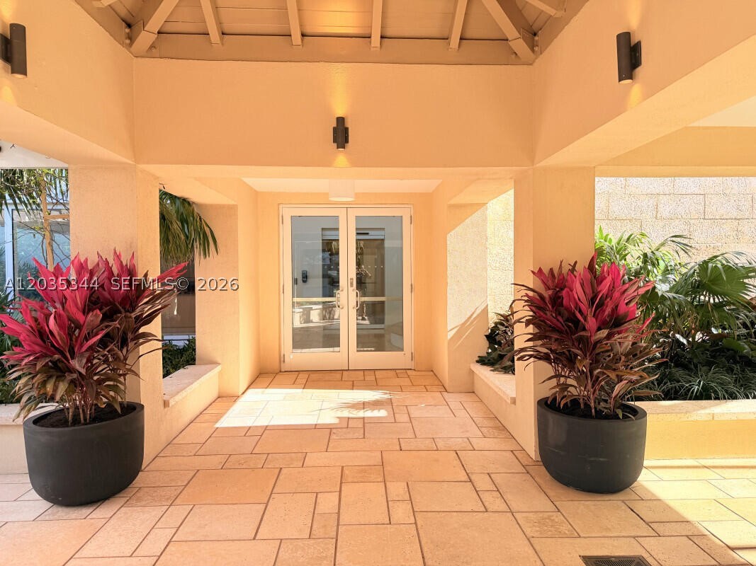image South Pointe Towers14