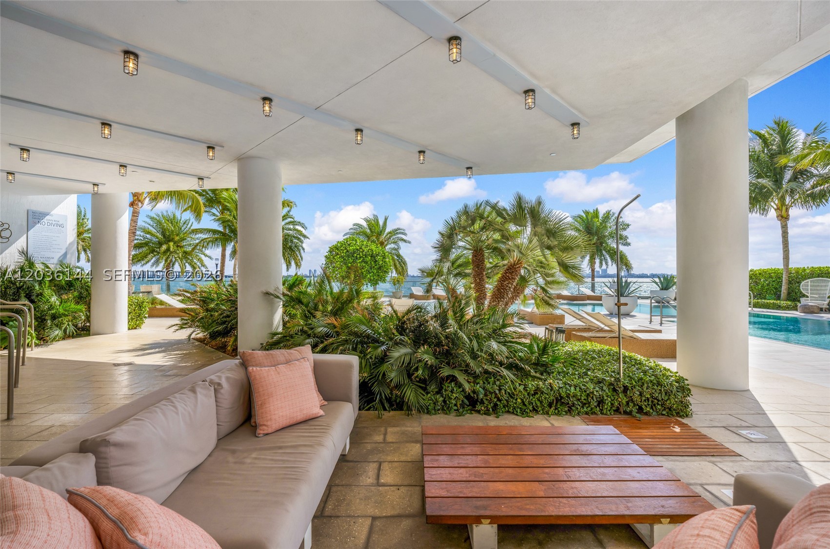 image Biscayne Beach44