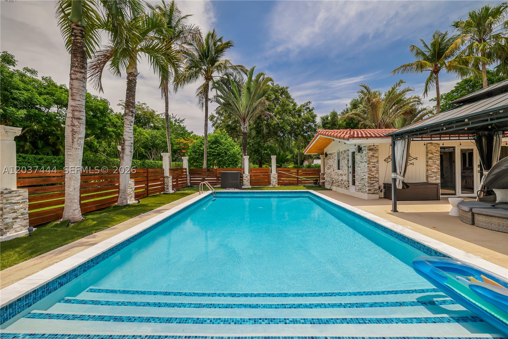 12201 SW 92nd Ave Miami, FL 33176