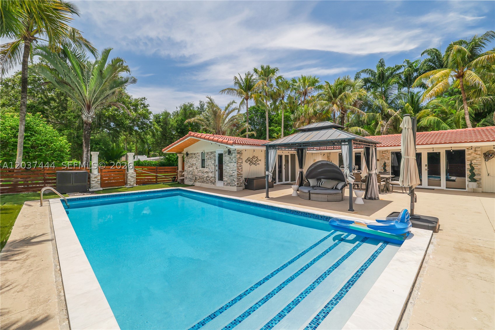 12201 SW 92nd Ave Miami, FL 33176