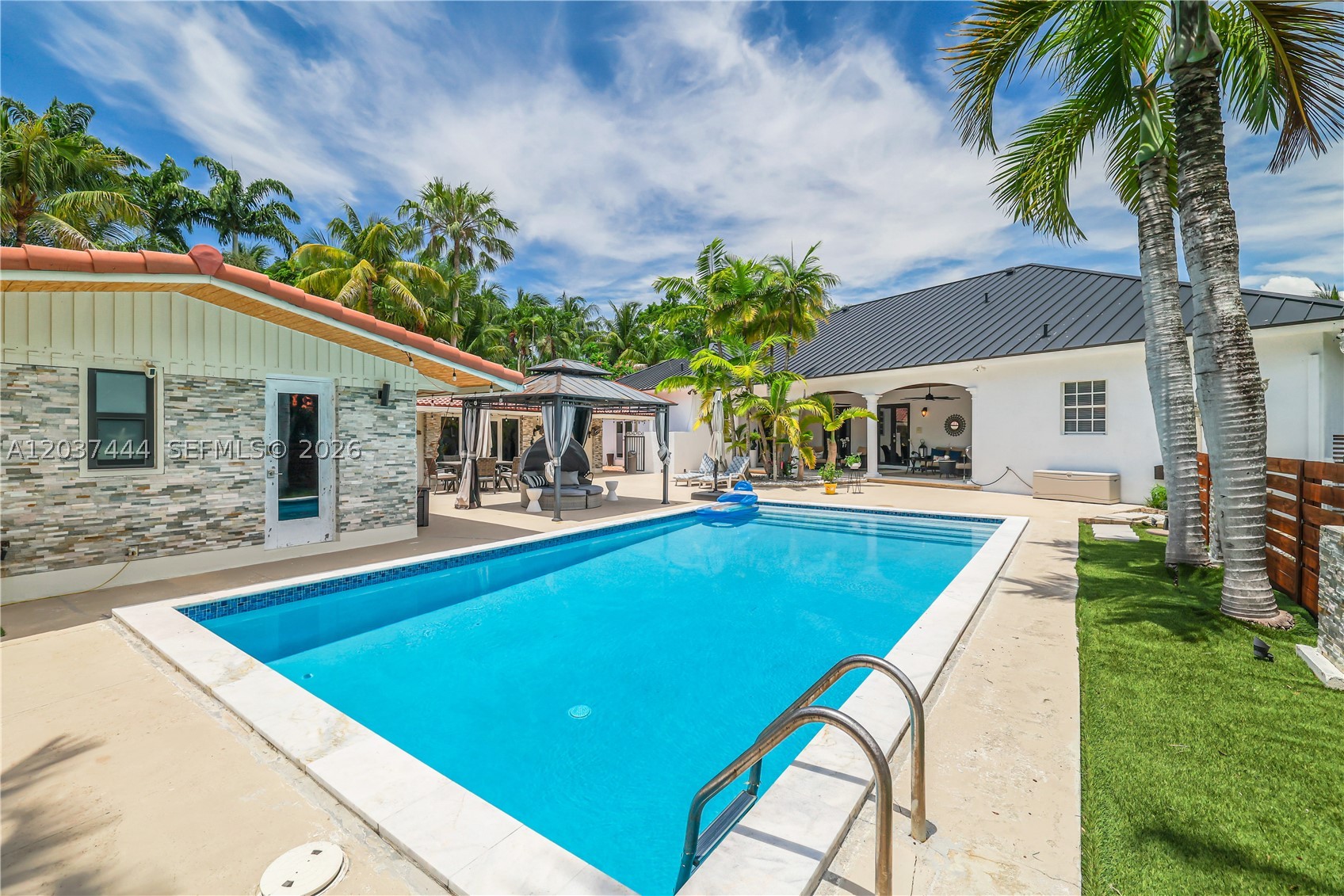 12201 SW 92nd Ave Miami, FL 33176
