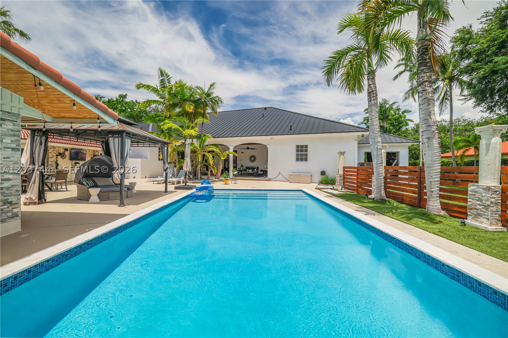 12201 SW 92nd Ave Miami, FL 33176