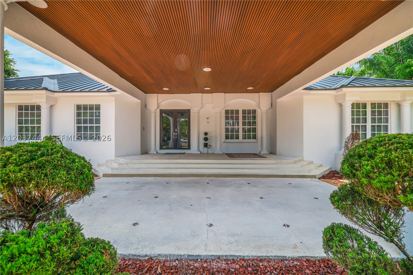 12201 SW 92nd Ave Miami, FL 33176