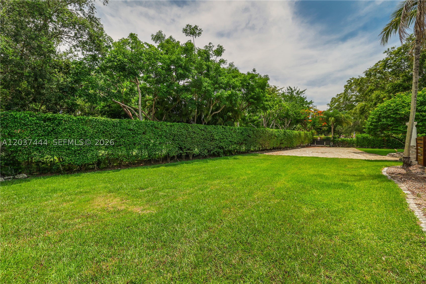12201 SW 92nd Ave Miami, FL 33176