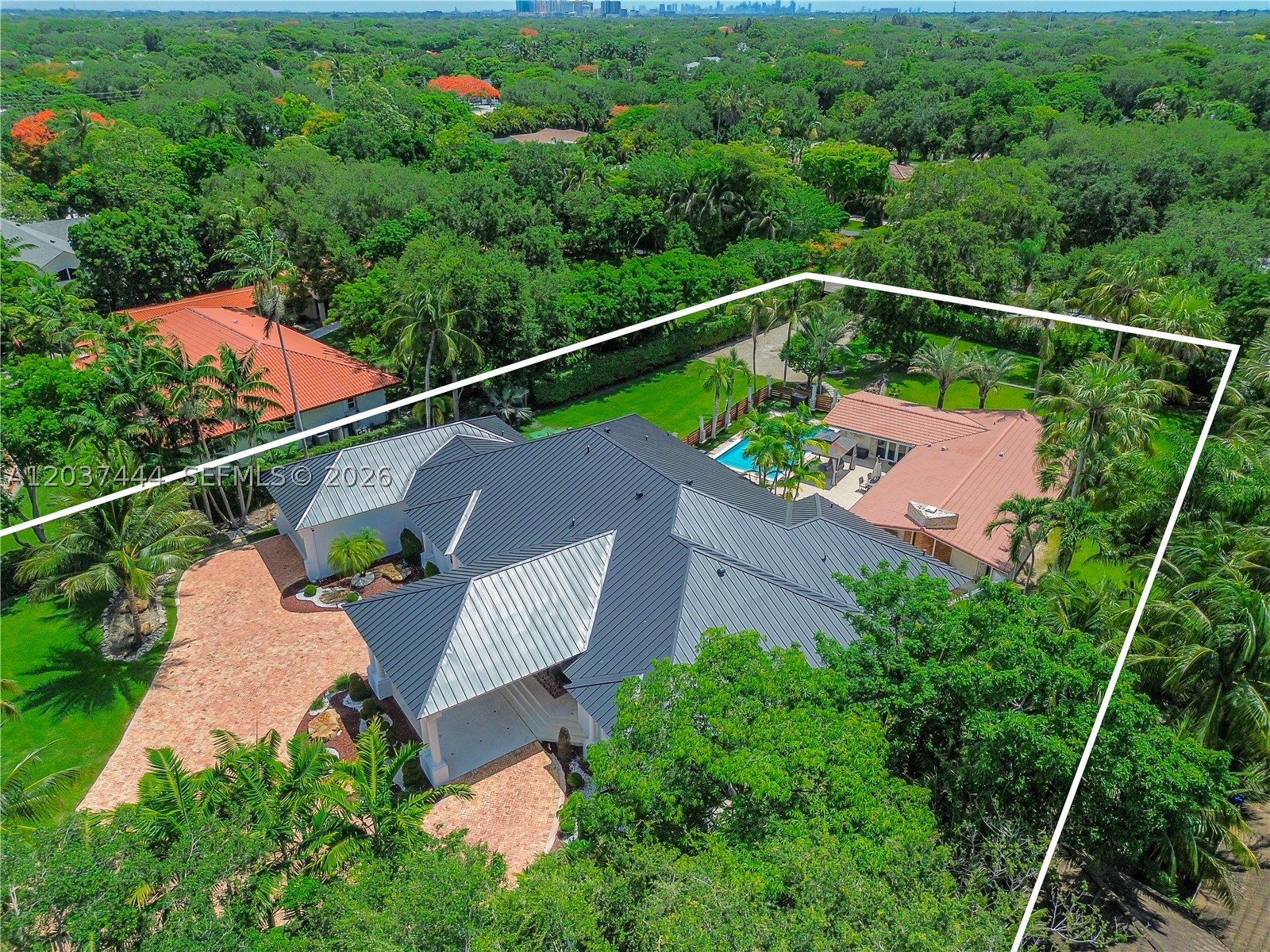 12201 SW 92nd Ave Miami, FL 33176