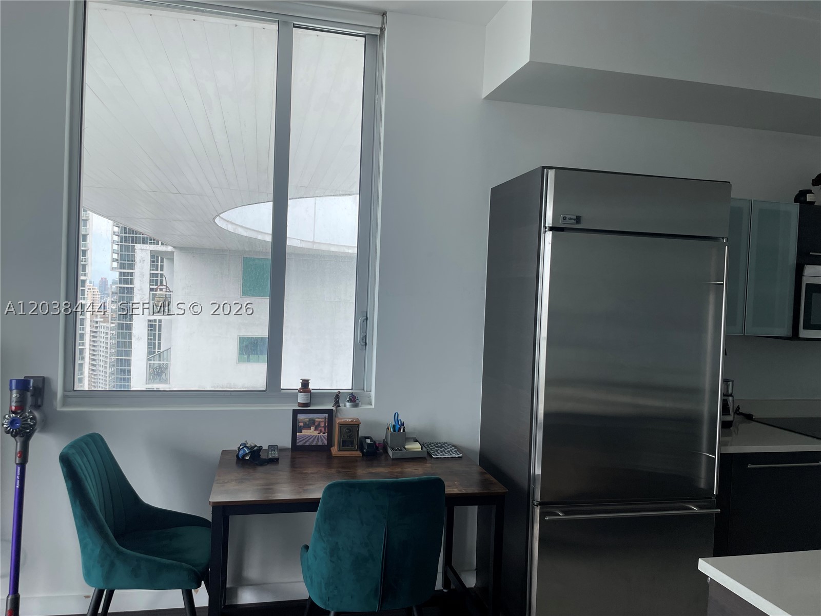 image 500 Brickell West6