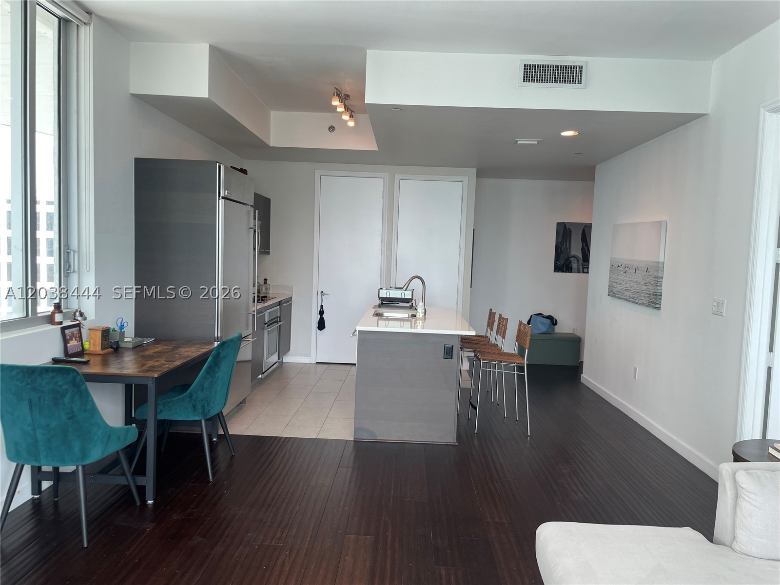 image 500 Brickell West7