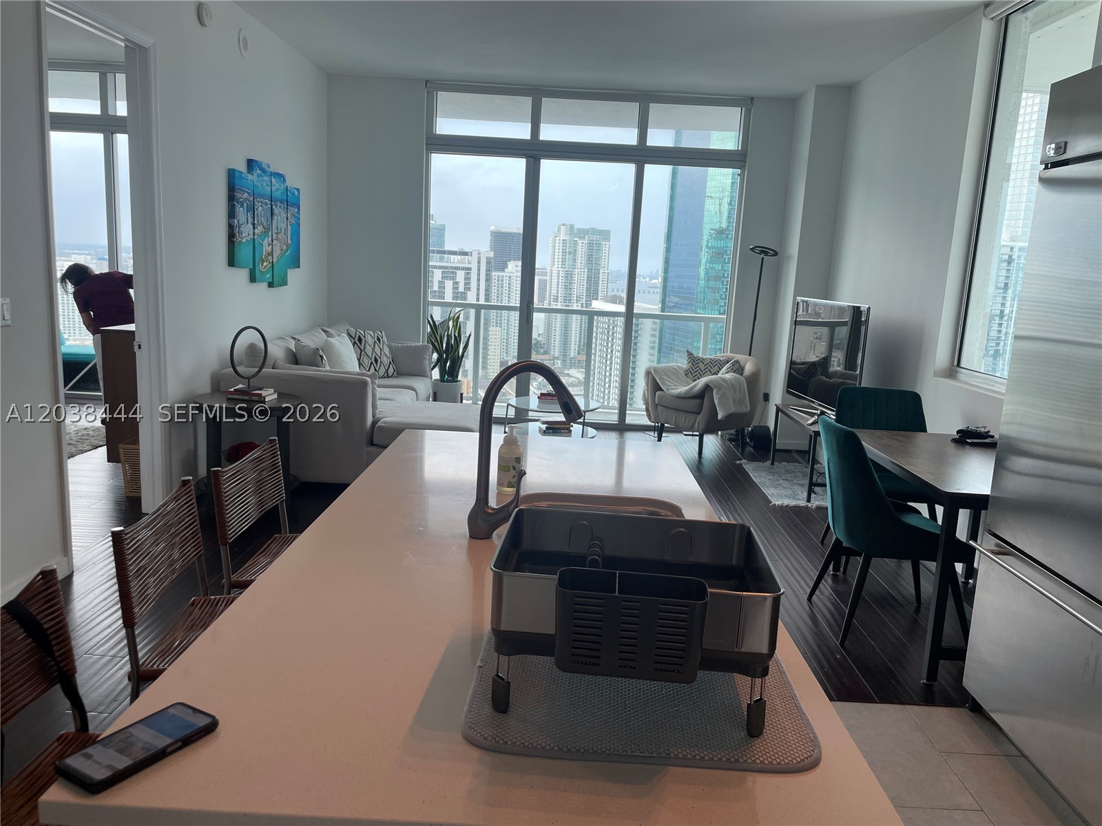 image 500 Brickell West8