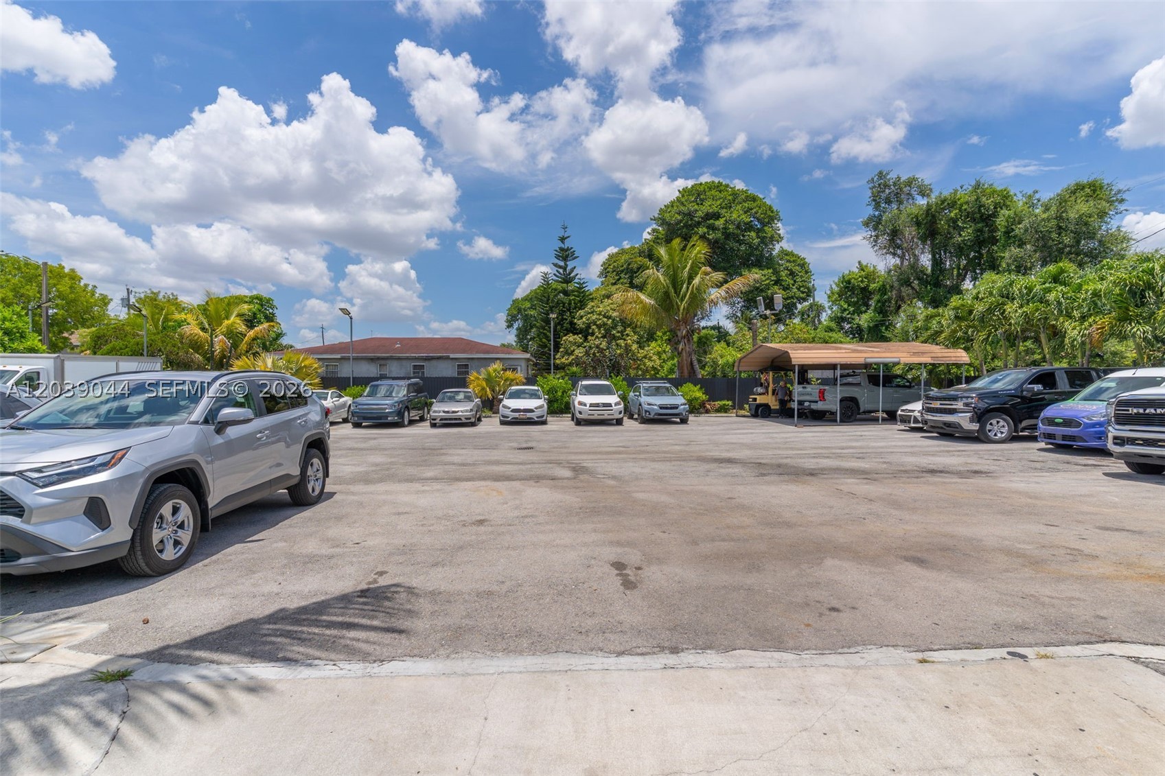2729 NW 56th St Miami, FL 33142